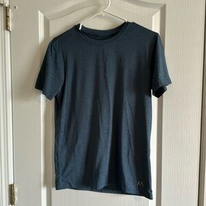 Men’s Small Bench Active Blue Athletic Shirt